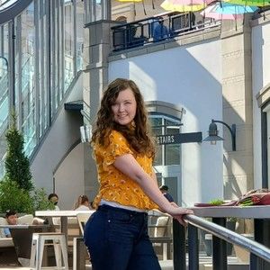 Meet your Posher, Marisa